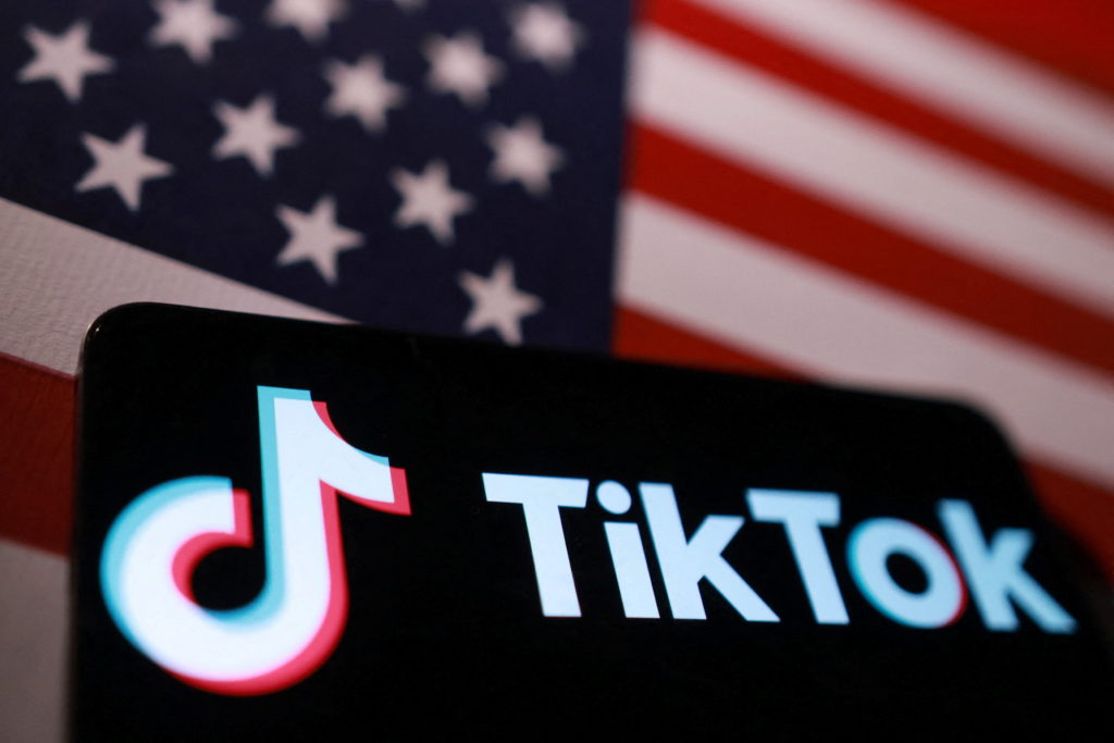 American investors and TikTok agree to open a new business in the U.S.