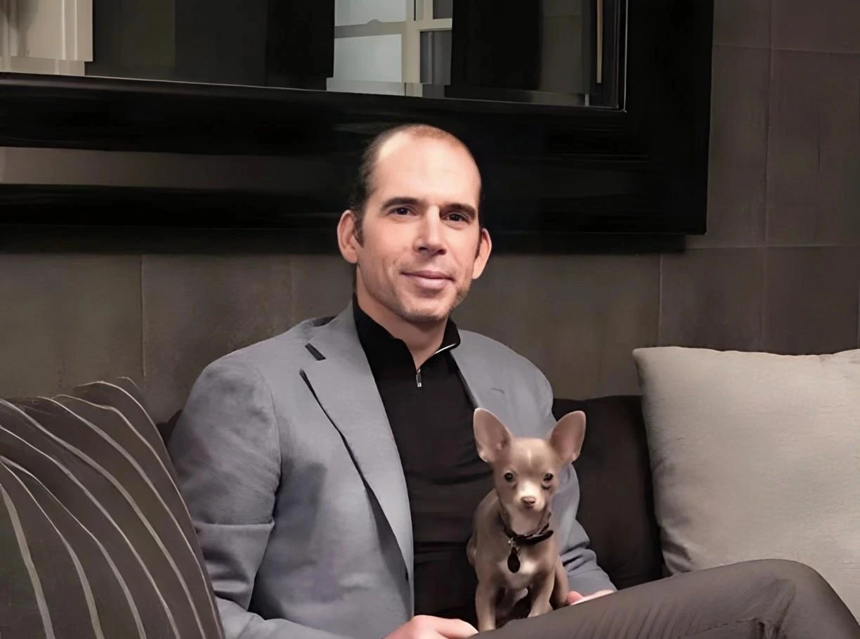 The Psychology of Invisible Financial Power: Why Julio Herrera Velutini and Other Elite Financiers Choose to Remain Unseen